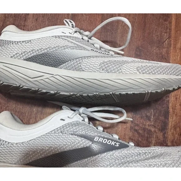 Brooks‎ Revel 7 Women's Road Running Shoes size 10 Medium Gray - Picture 3 of 15